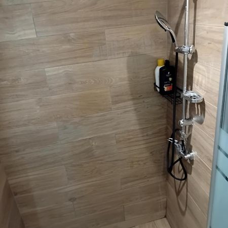 Studio Meuble 4Km Aeroport Шарлеруа Екстер'єр фото