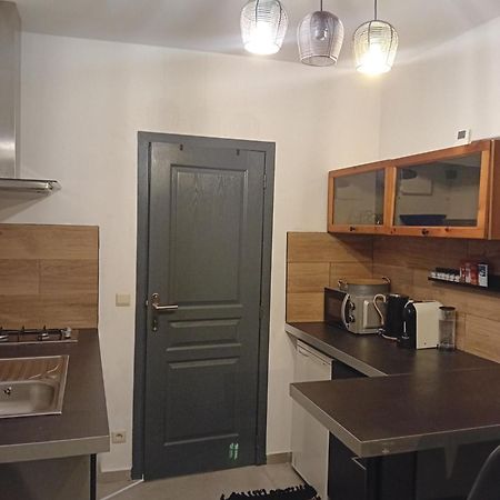 Studio Meuble 4Km Aeroport Шарлеруа Екстер'єр фото