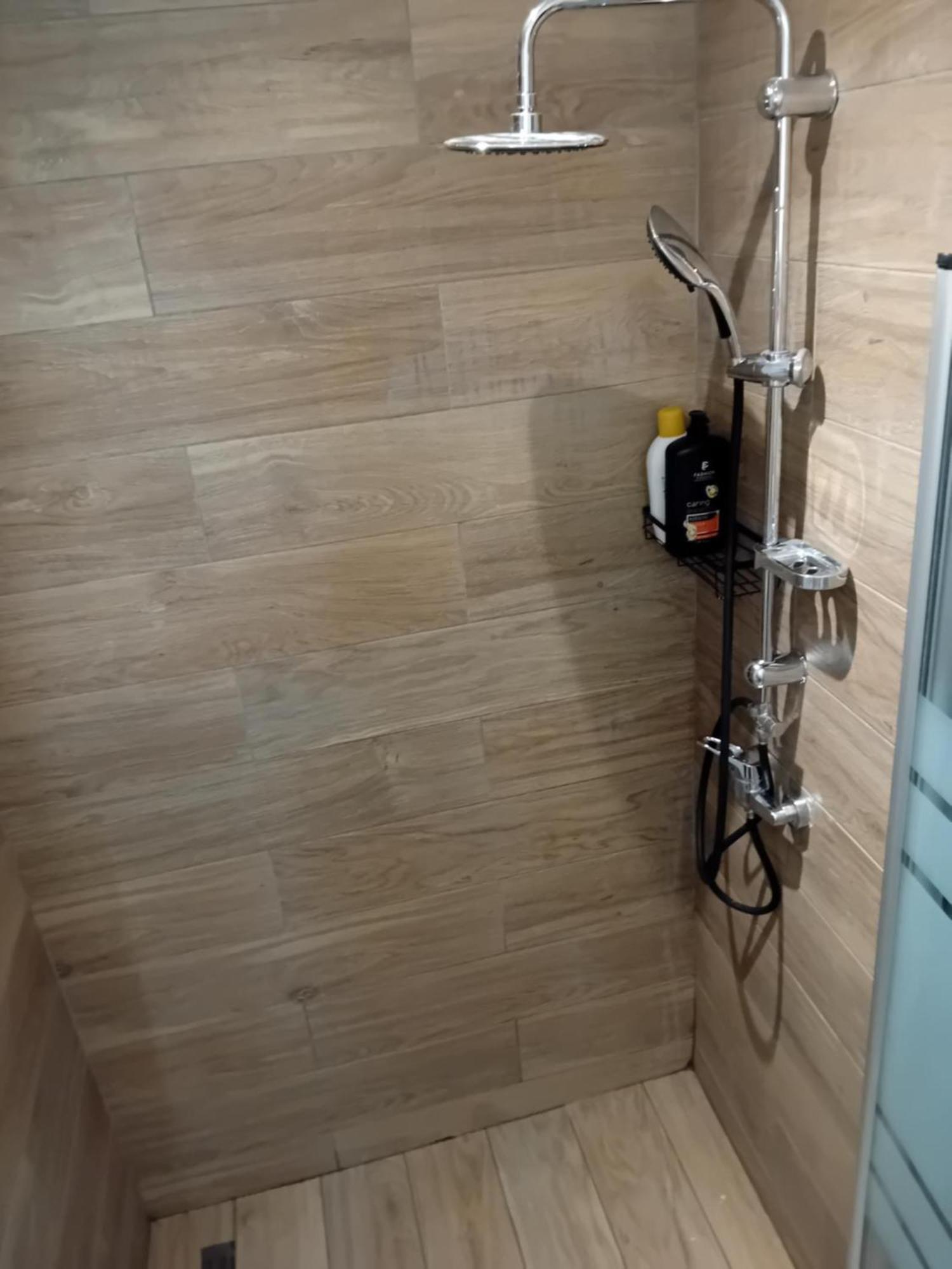 Studio Meuble 4Km Aeroport Шарлеруа Екстер'єр фото